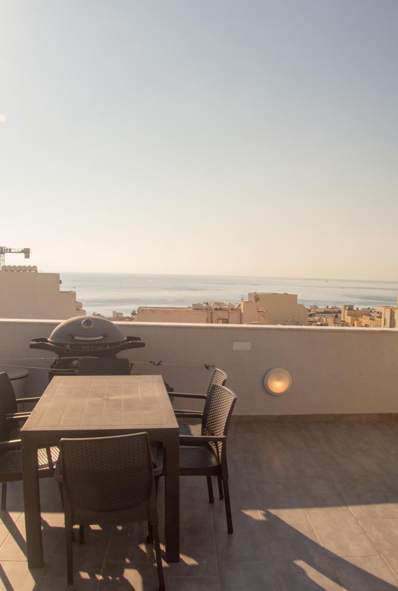 Marsaskala Sea View Duplex Penthouse - Mive Properties Buitenkant foto